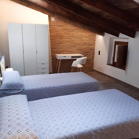 Niu De Queralt Apartman Vic Kültér fotó