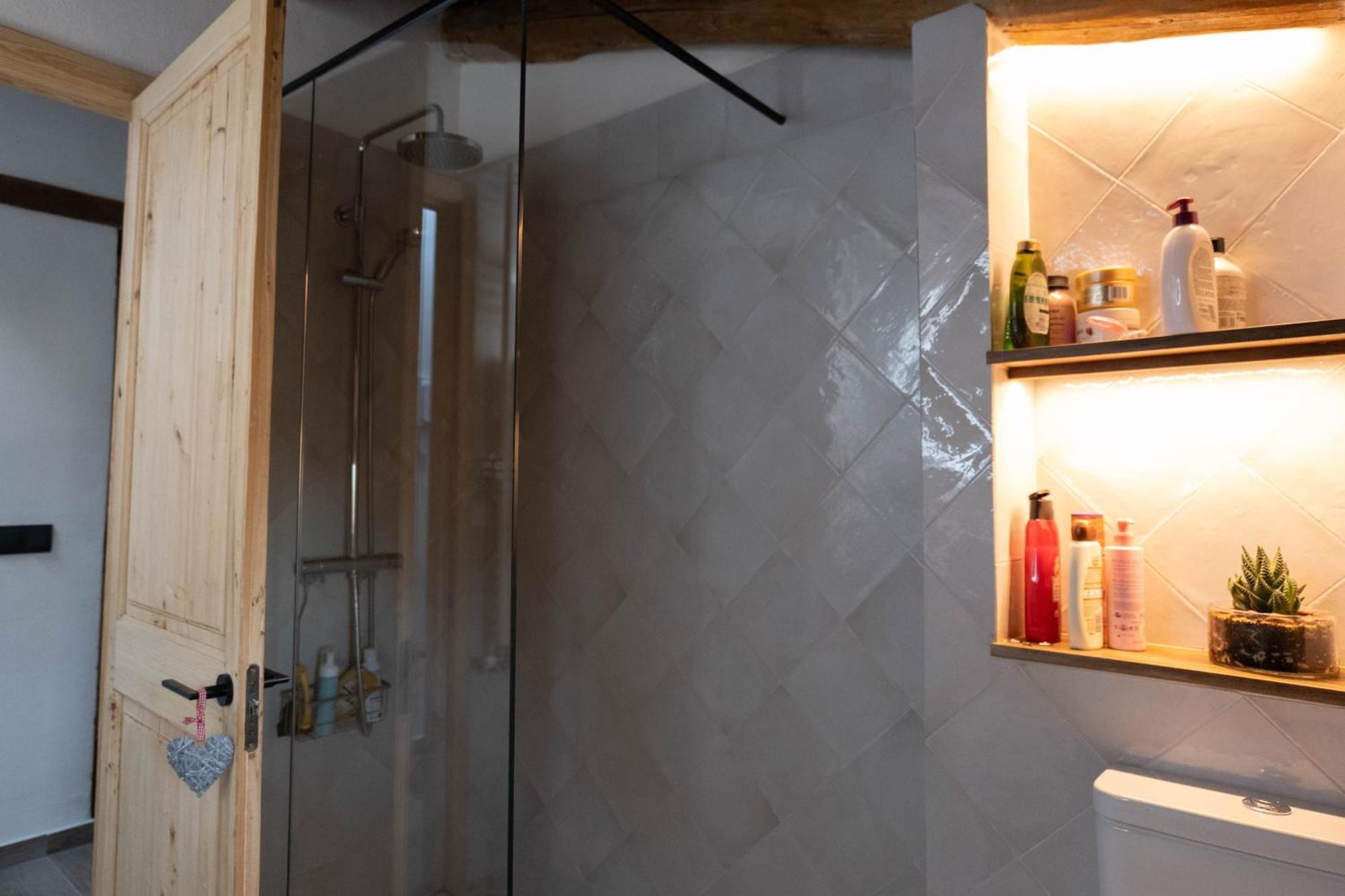 Niu De Queralt Apartman Vic Kültér fotó